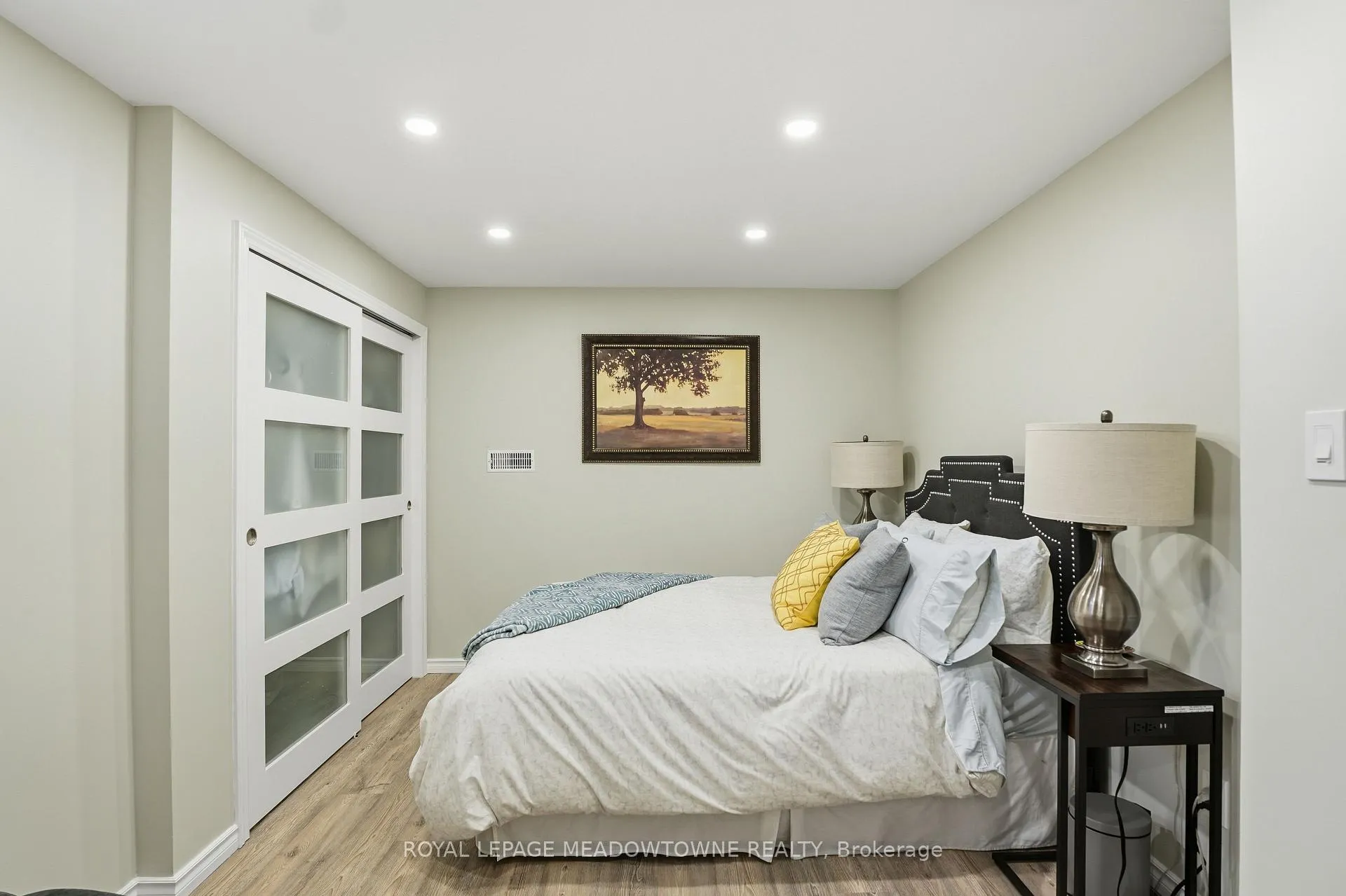 Photo 37 of 633 Wettlaufer Terrace, Milton, Scott — HOMEH