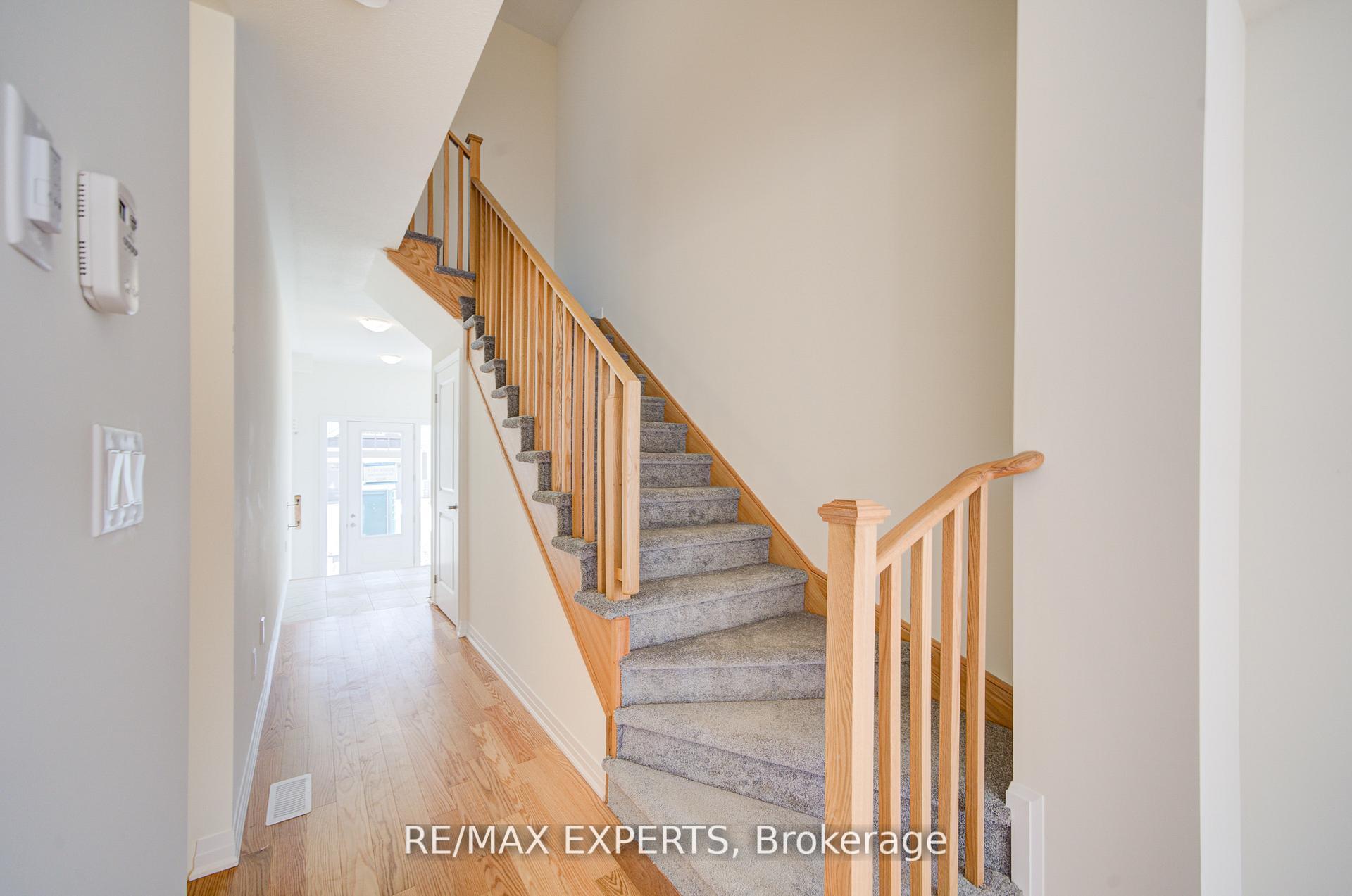 Photo 6 of 564 Hudson Crescent, Midland — HOMEH
