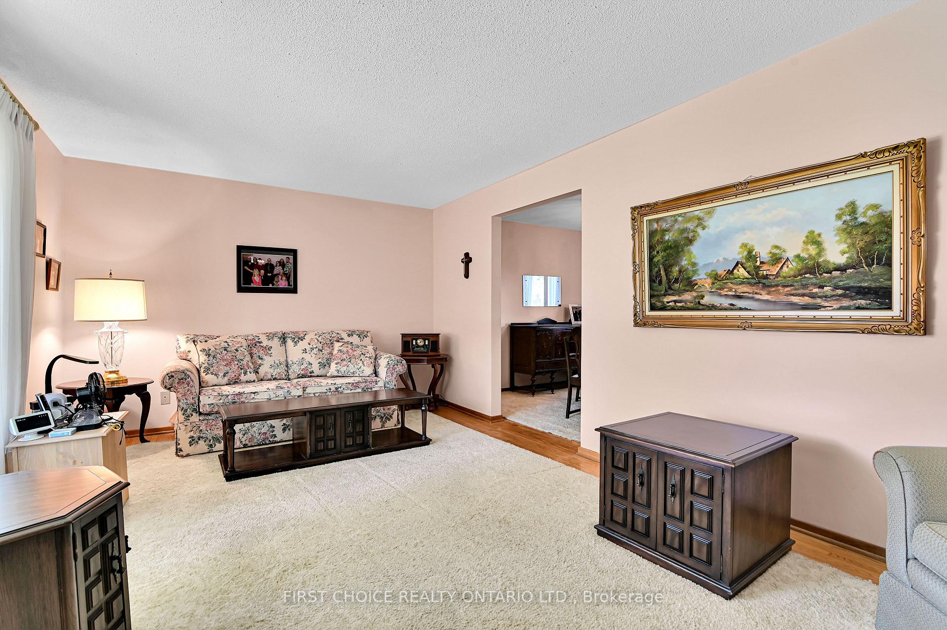 Photo 8 of 1577 Claymor Avenue, Ottawa, Carleton Heights — HOMEH
