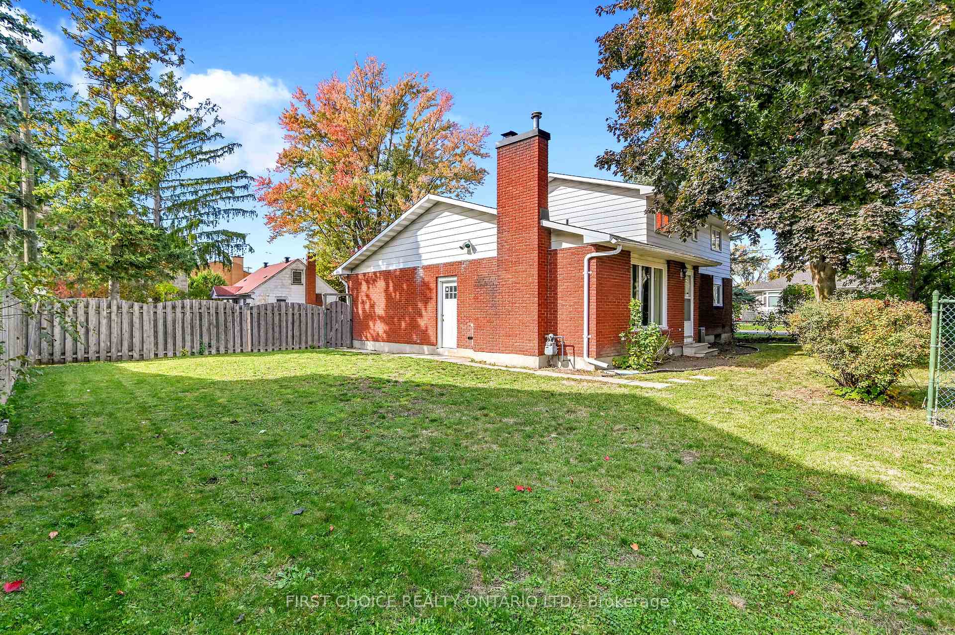 Photo 31 of 1577 Claymor Avenue, Ottawa, Carleton Heights — HOMEH