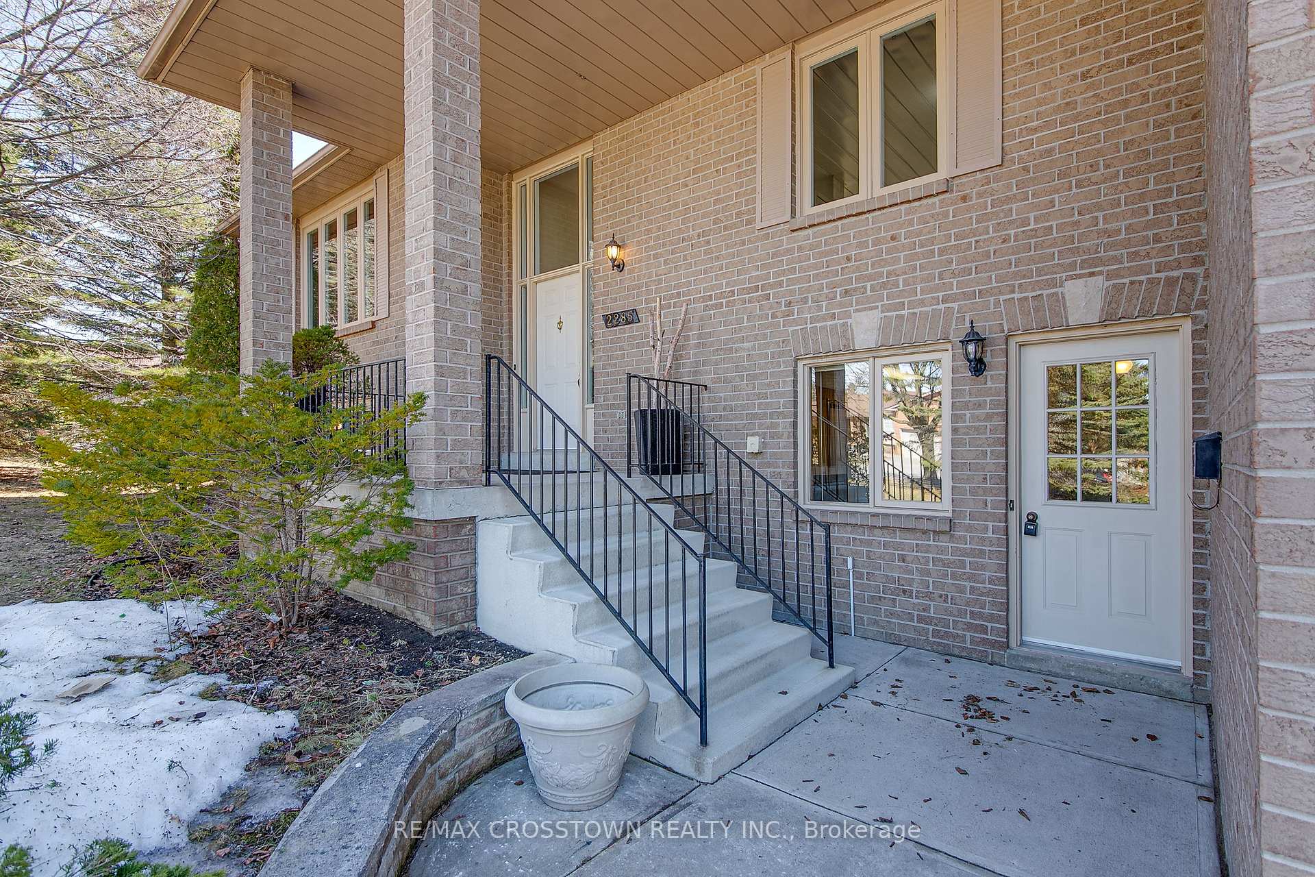 Photo 3 of 2285 Meadowland Street, Innisfil, Churchill — HOMEH