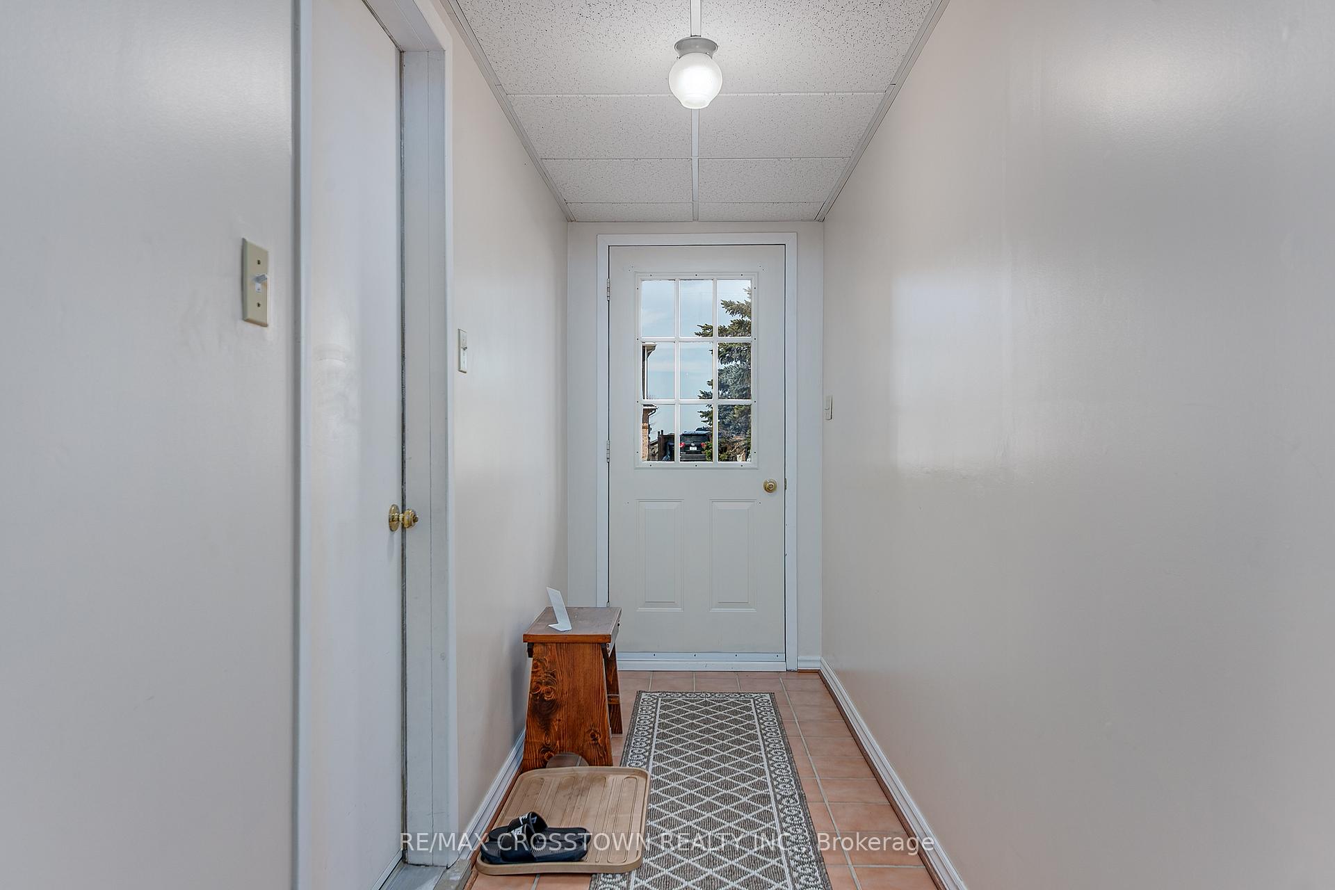 Photo 4 of 2285 Meadowland Street, Innisfil, Churchill — HOMEH