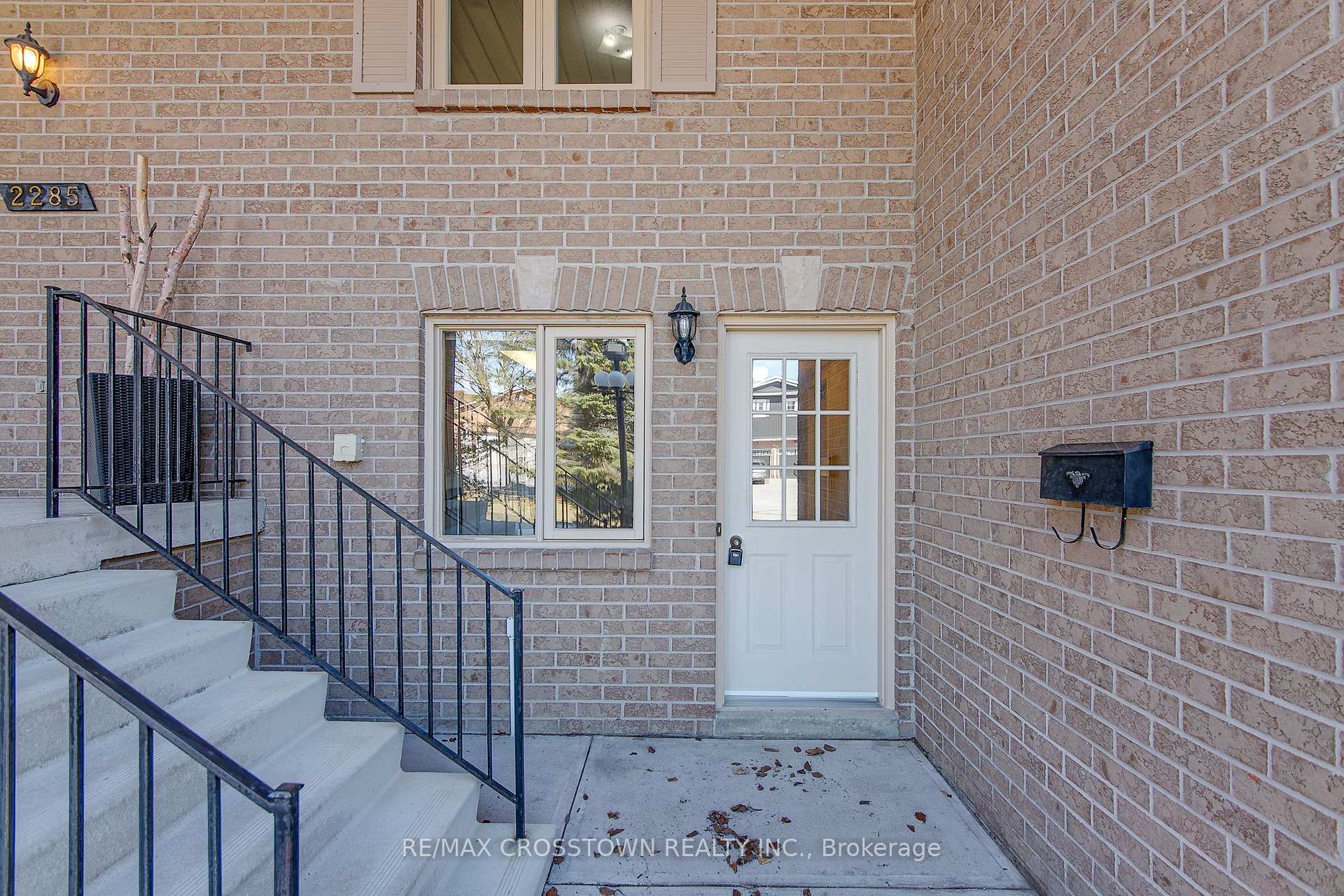 Photo 5 of 2285 Meadowland Street, Innisfil, Churchill — HOMEH