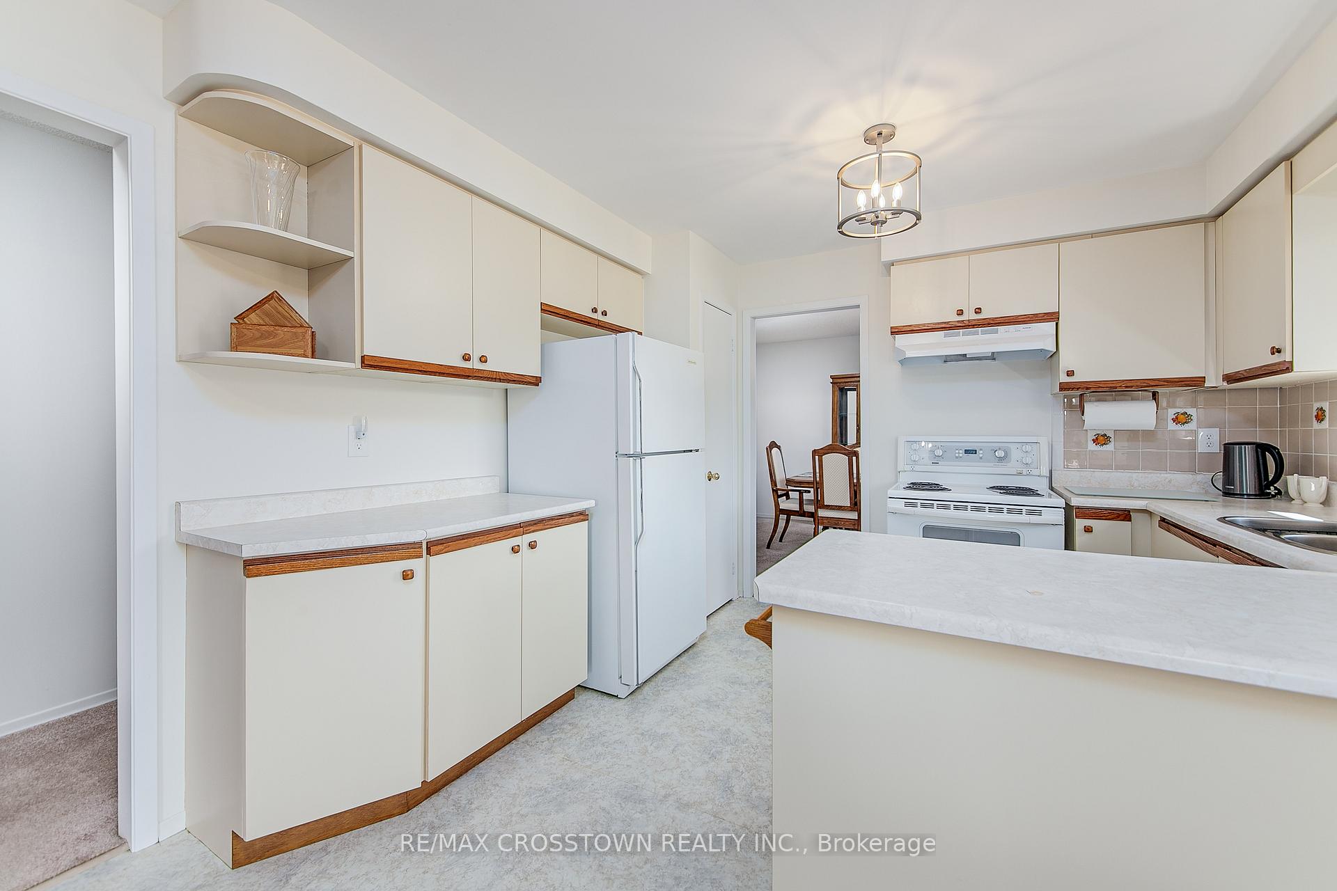 Photo 9 of 2285 Meadowland Street, Innisfil, Churchill — HOMEH