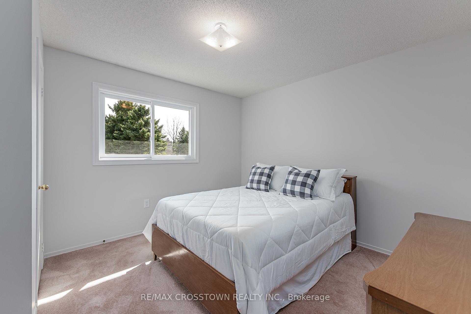 Photo 24 of 2285 Meadowland Street, Innisfil, Churchill — HOMEH