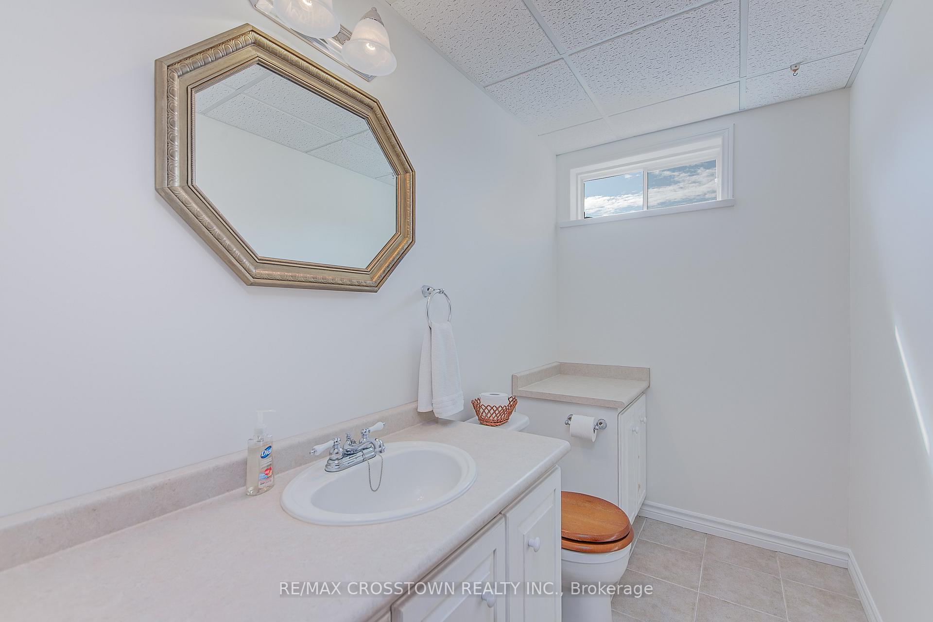 Photo 29 of 2285 Meadowland Street, Innisfil, Churchill — HOMEH
