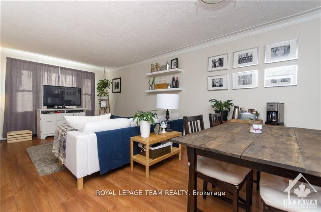 Photo 5 of 1344 Normandy Crescent, Ottawa, Carleton Heights — HOMEH