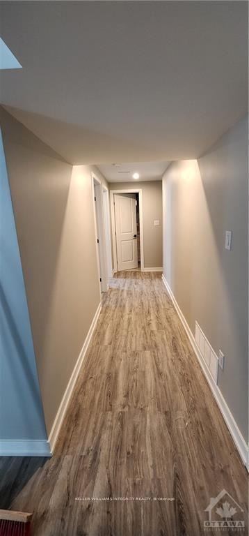 Photo 5 of Unit B, 264 Ponderosa Street, Ottawa, Kanata - Emerald Meadows/Trailwest — HOMEH
