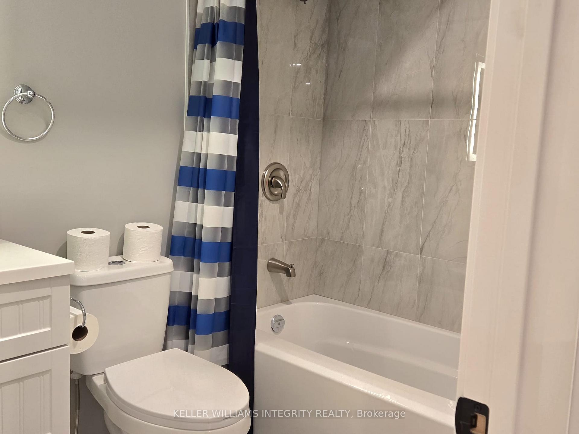 Photo 15 of Unit B, 264 Ponderosa Street, Ottawa, Kanata - Emerald Meadows/Trailwest — HOMEH