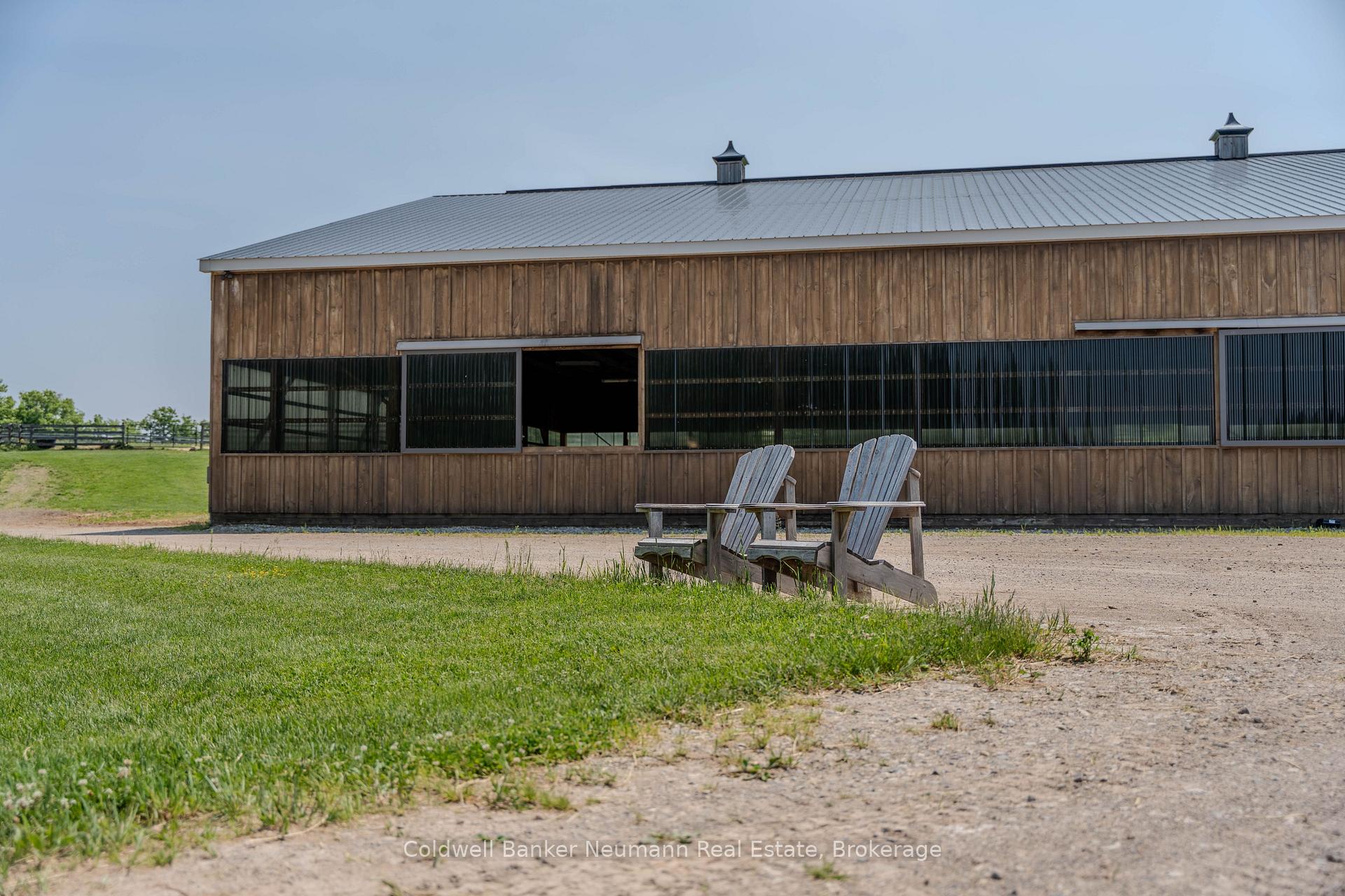 Photo 3 of 10553 Guelph Line, Milton, Rural Milton West — HOMEH