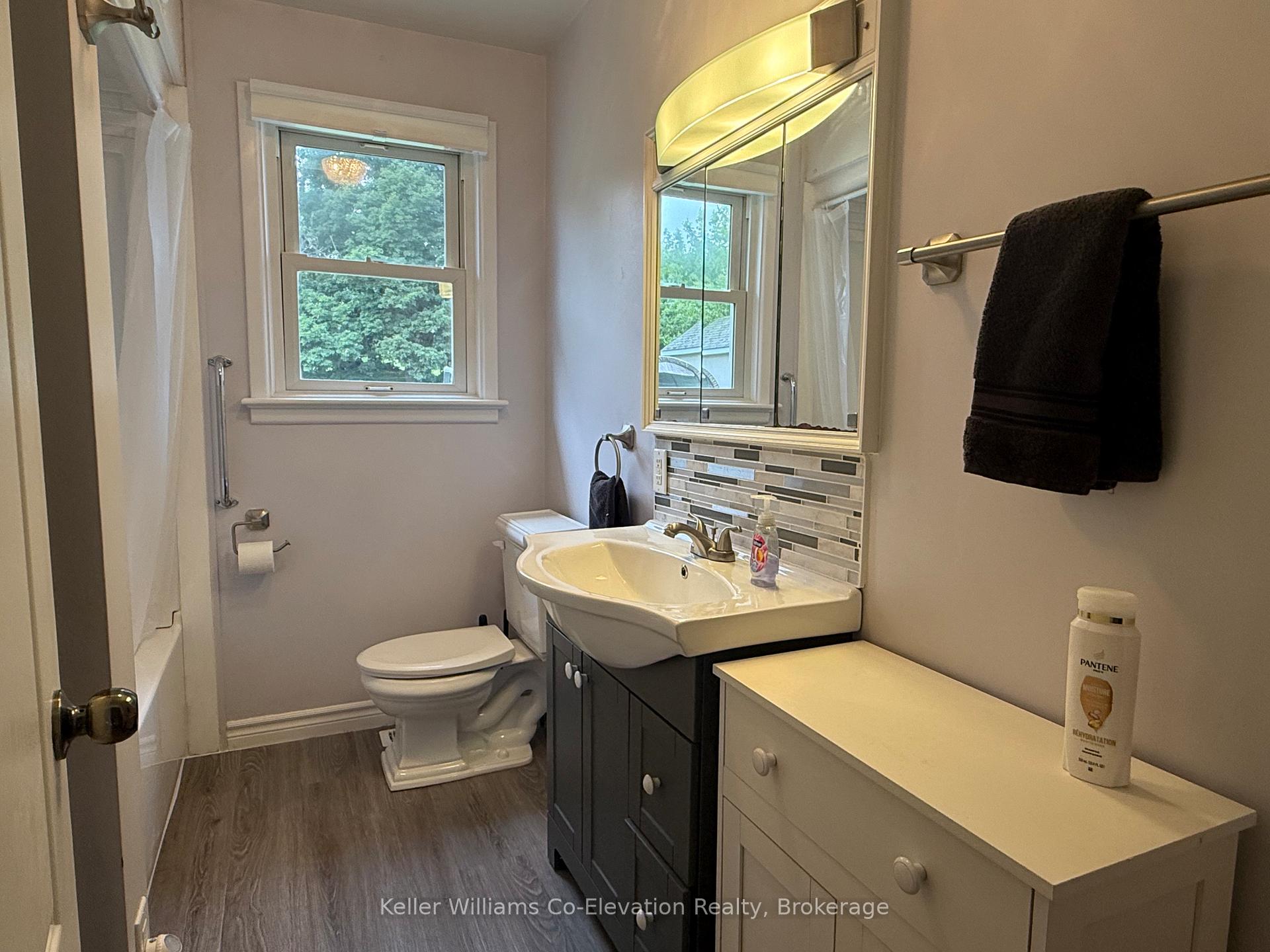 Photo 13 of 162 Lindsay Street, Midland — HOMEH