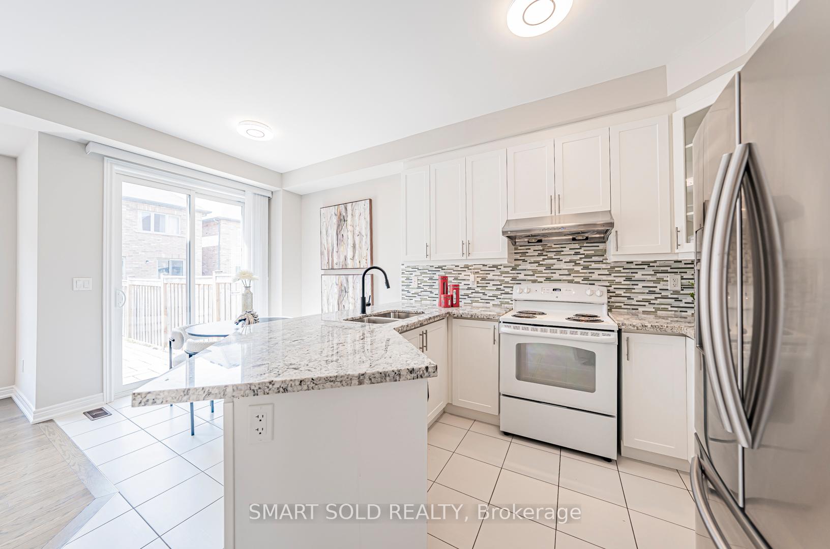 Photo 12 of 5 Alatera Avenue, Markham, Wismer — HOMEH