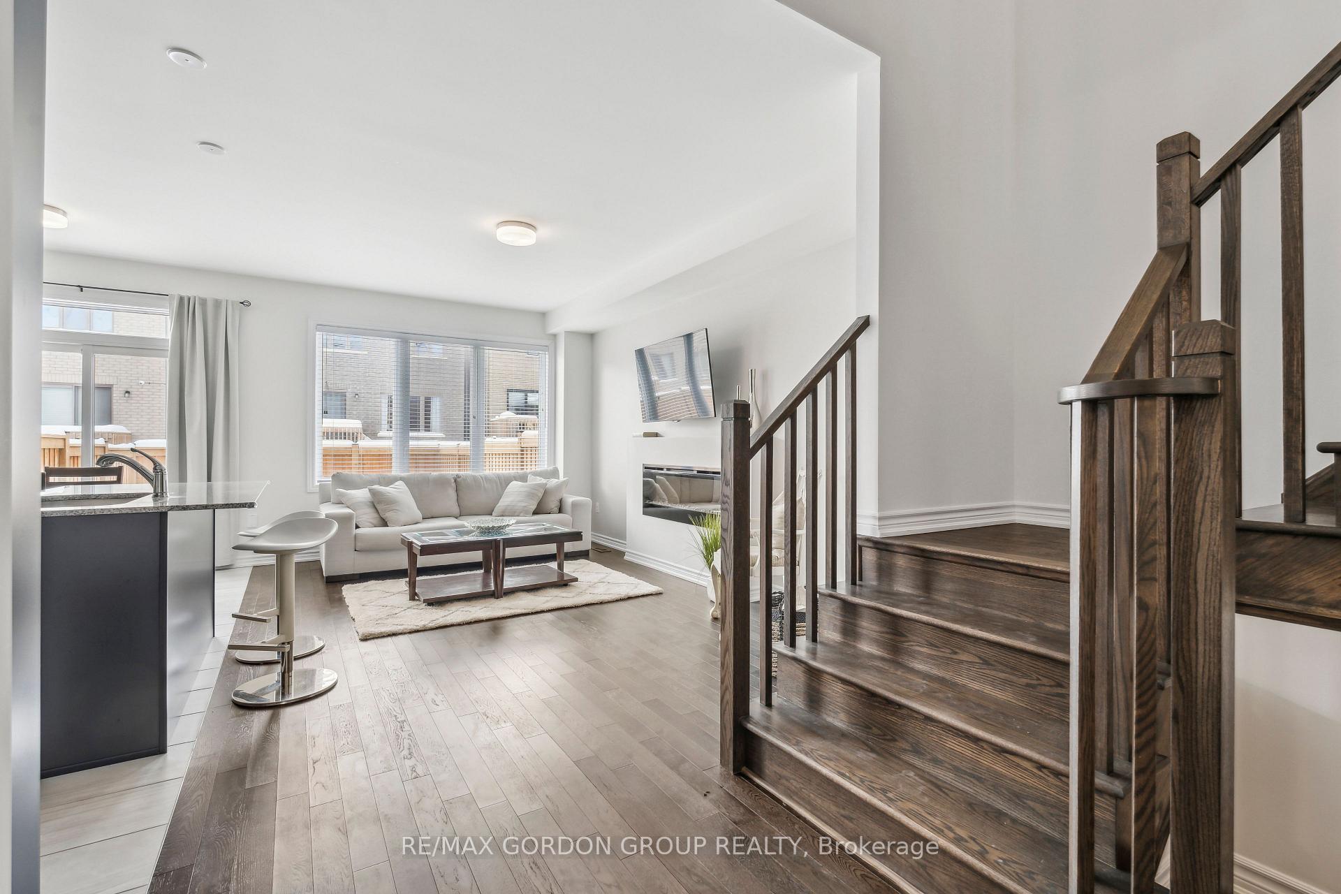 Photo 6 of 1461 Blackmore Street, Innisfil, Alcona — HOMEH