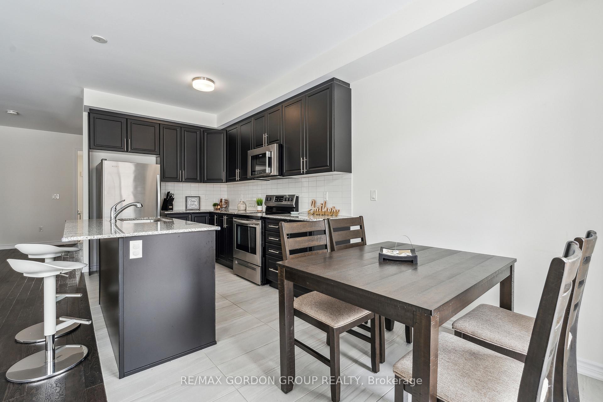 Photo 12 of 1461 Blackmore Street, Innisfil, Alcona — HOMEH