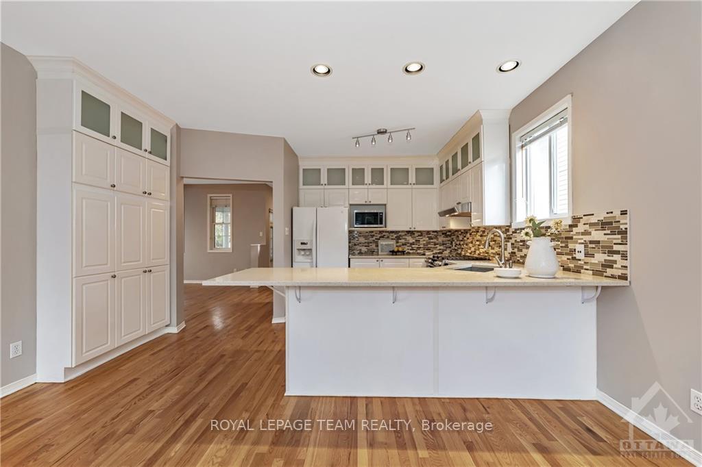 Photo 10 of 44 Grengold Way, Ottawa, Kanata - Kanata Lakes/Heritage Hills — HOMEH