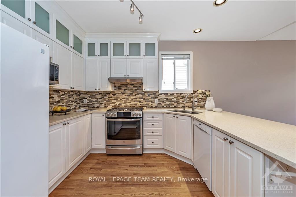 Photo 12 of 44 Grengold Way, Ottawa, Kanata - Kanata Lakes/Heritage Hills — HOMEH