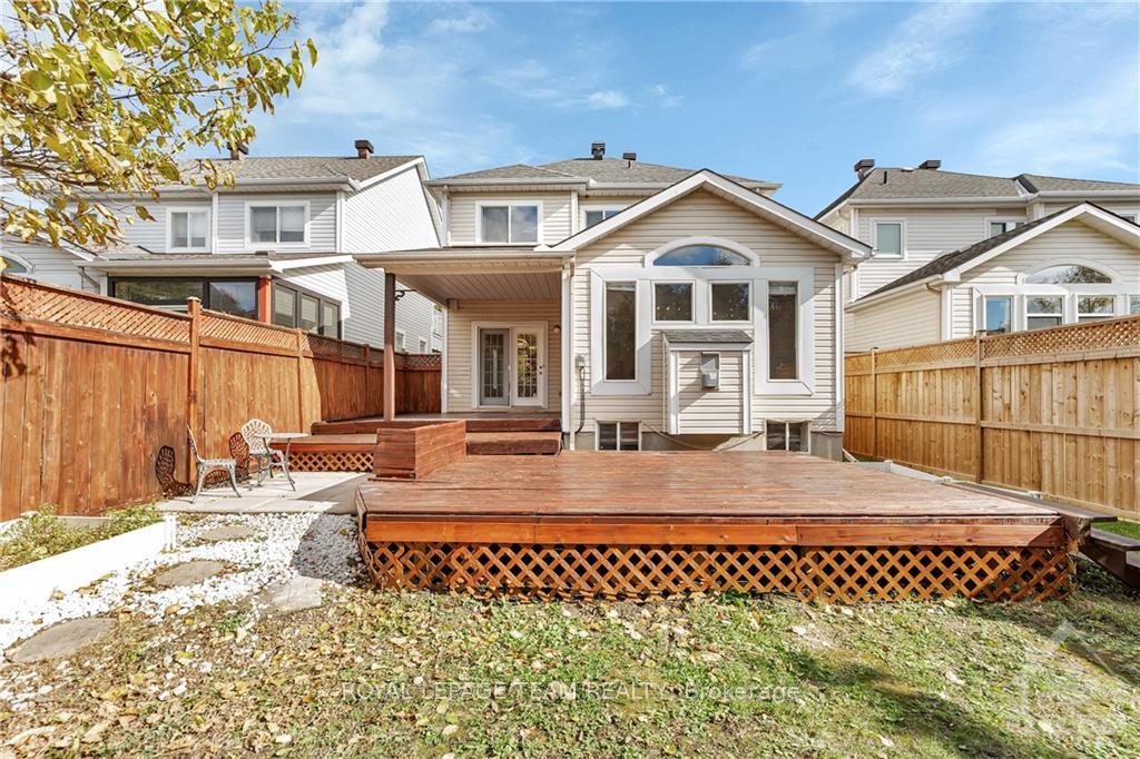 Photo 30 of 44 Grengold Way, Ottawa, Kanata - Kanata Lakes/Heritage Hills — HOMEH