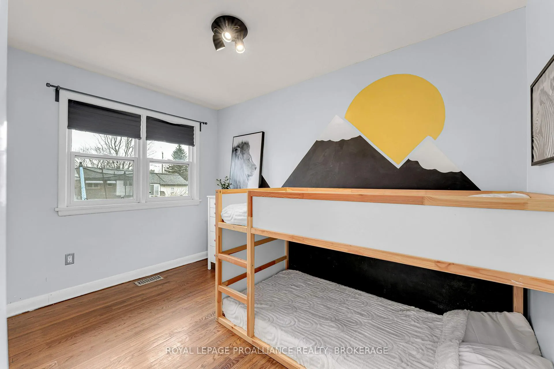Photo 21 of 386 McEwen Drive, Kingston, City Southwest — HOMEH
