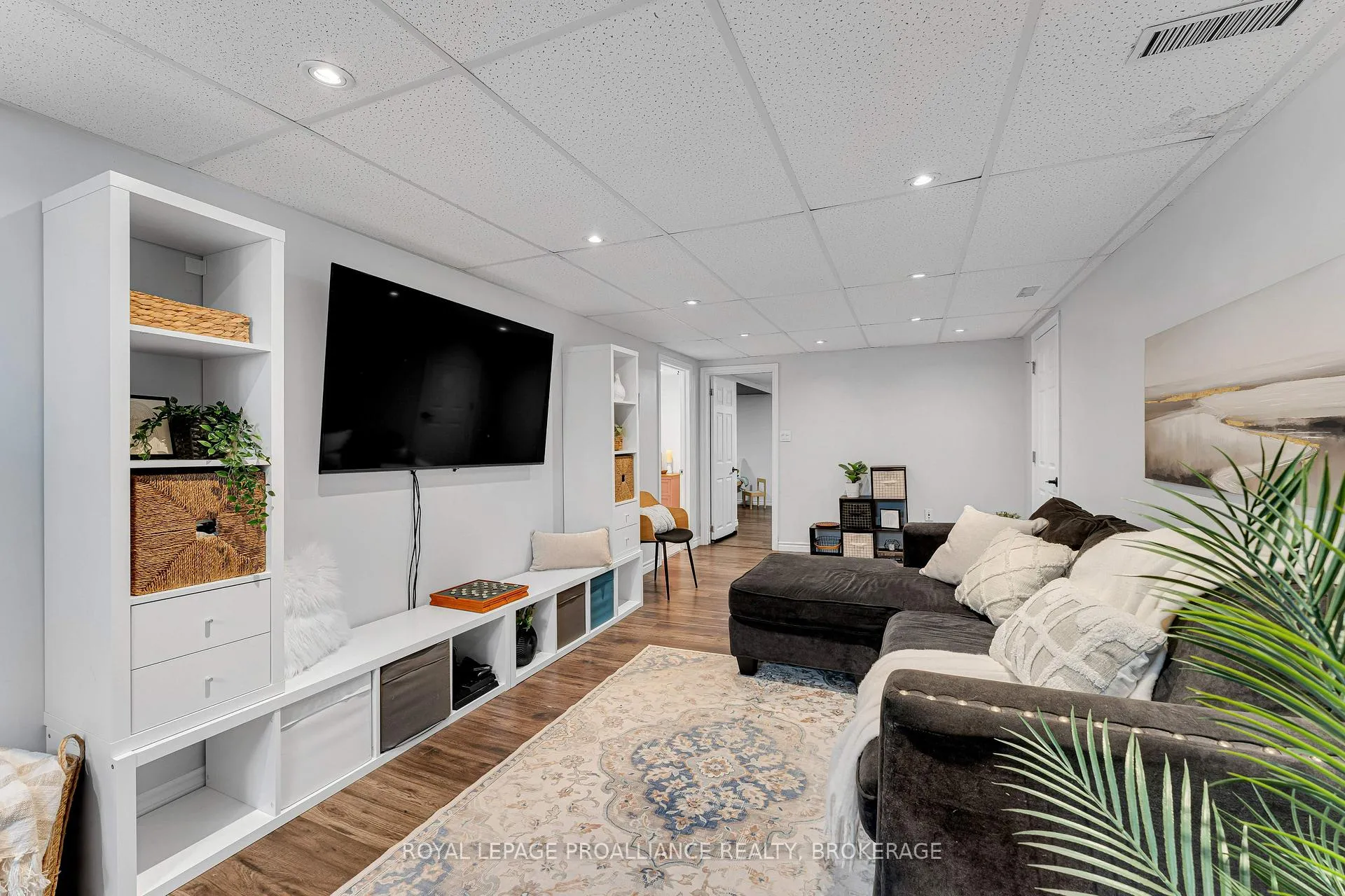 Photo 24 of 386 McEwen Drive, Kingston, City Southwest — HOMEH