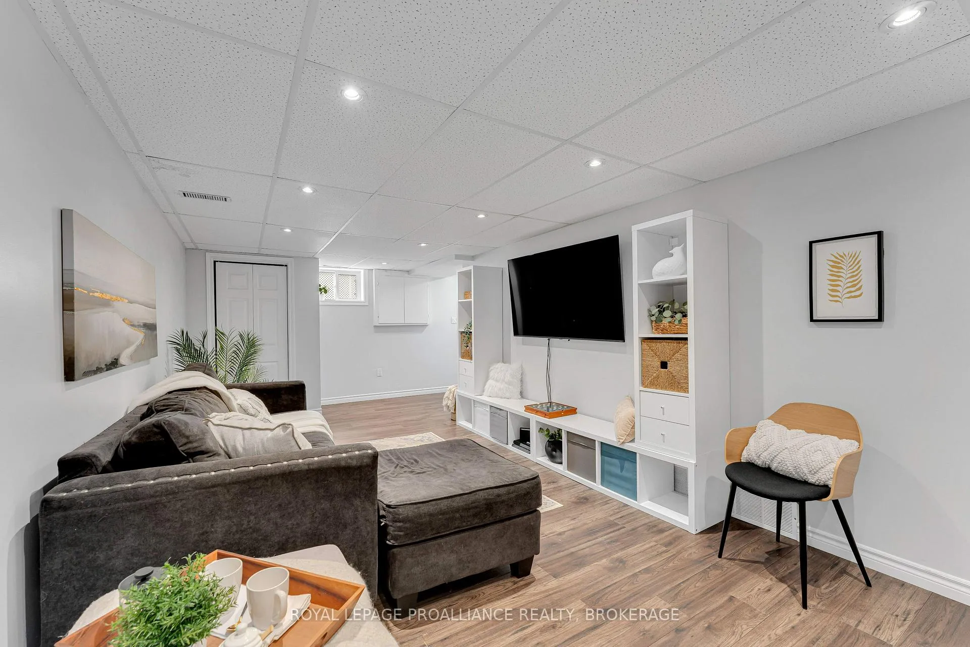 Photo 25 of 386 McEwen Drive, Kingston, City Southwest — HOMEH