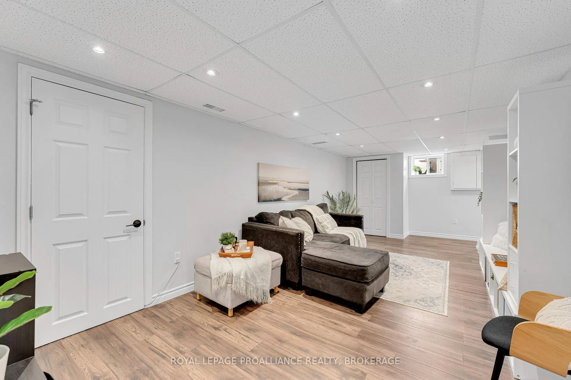 Photo 26 of 386 McEwen Drive, Kingston, City Southwest — HOMEH