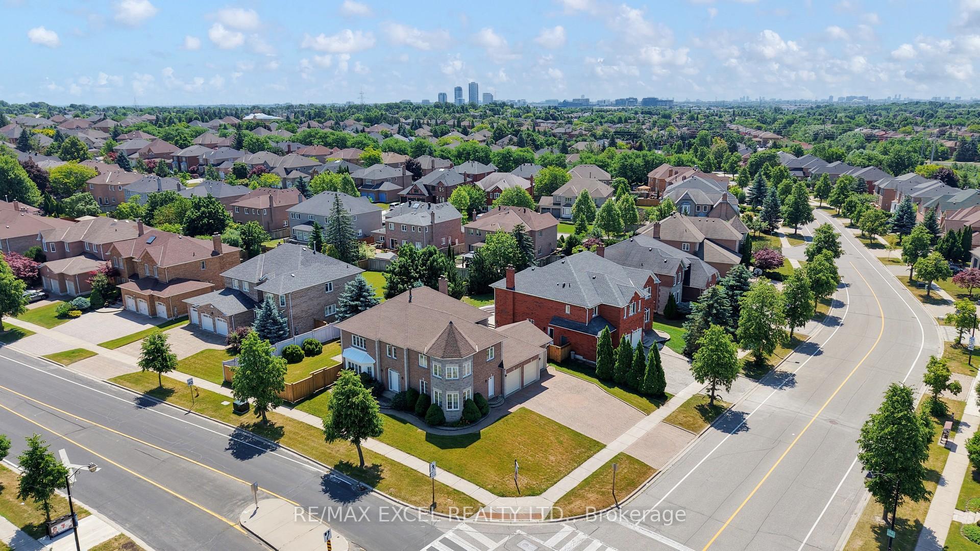 Photo 6 of 35 Townson Road, Markham, Cachet — HOMEH