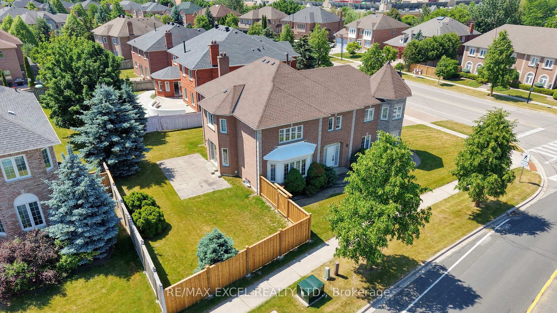 Photo 9 of 35 Townson Road, Markham, Cachet — HOMEH