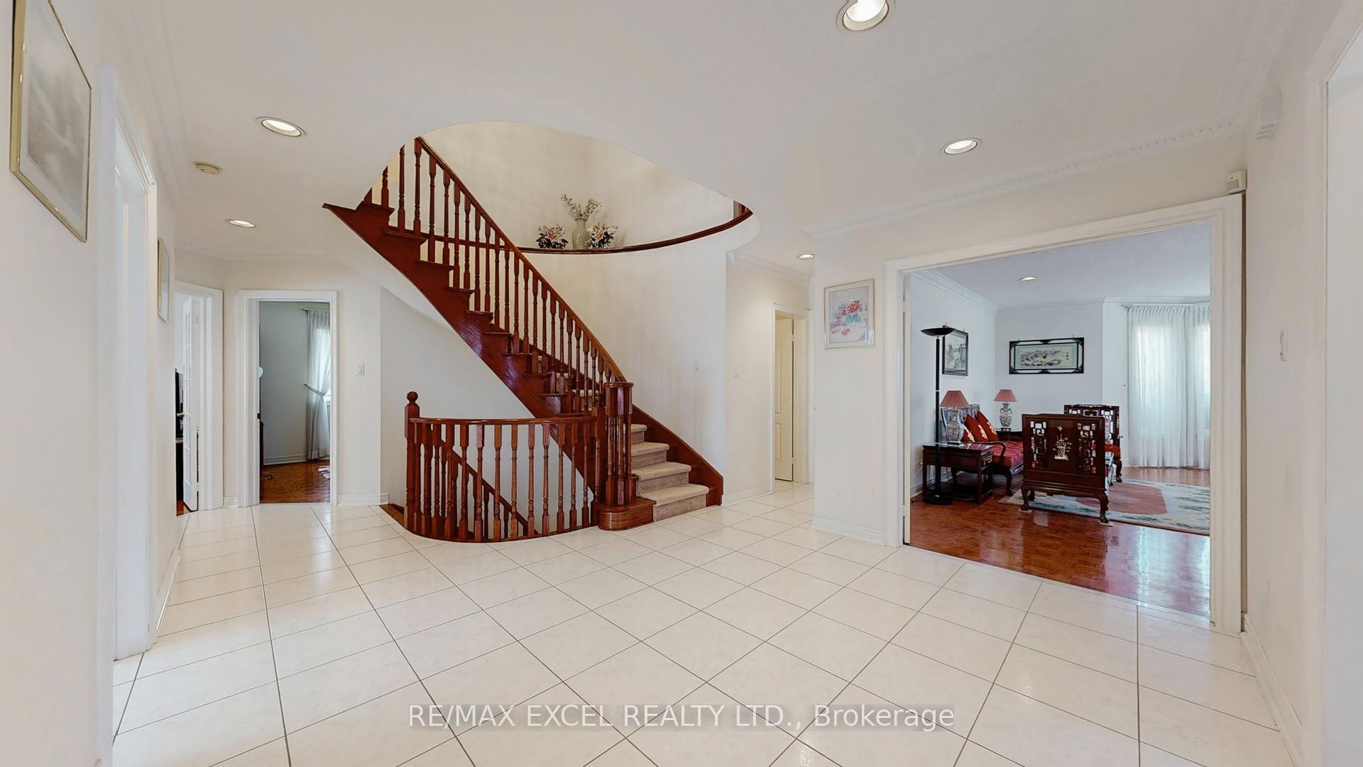 Photo 11 of 35 Townson Road, Markham, Cachet — HOMEH