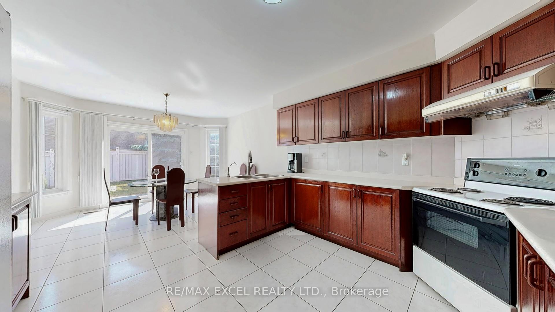 Photo 17 of 35 Townson Road, Markham, Cachet — HOMEH