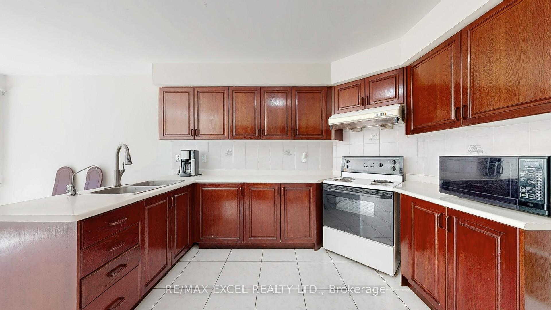 Photo 19 of 35 Townson Road, Markham, Cachet — HOMEH
