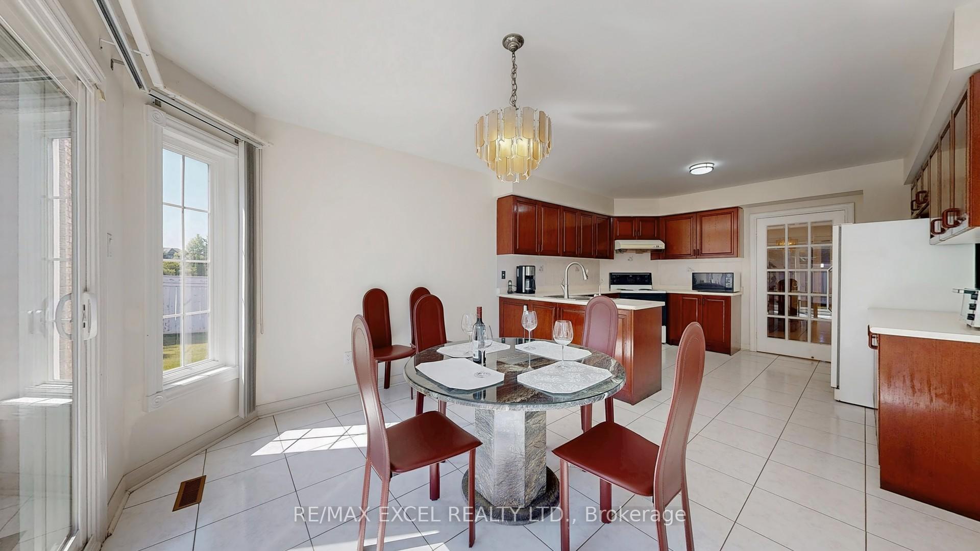 Photo 21 of 35 Townson Road, Markham, Cachet — HOMEH