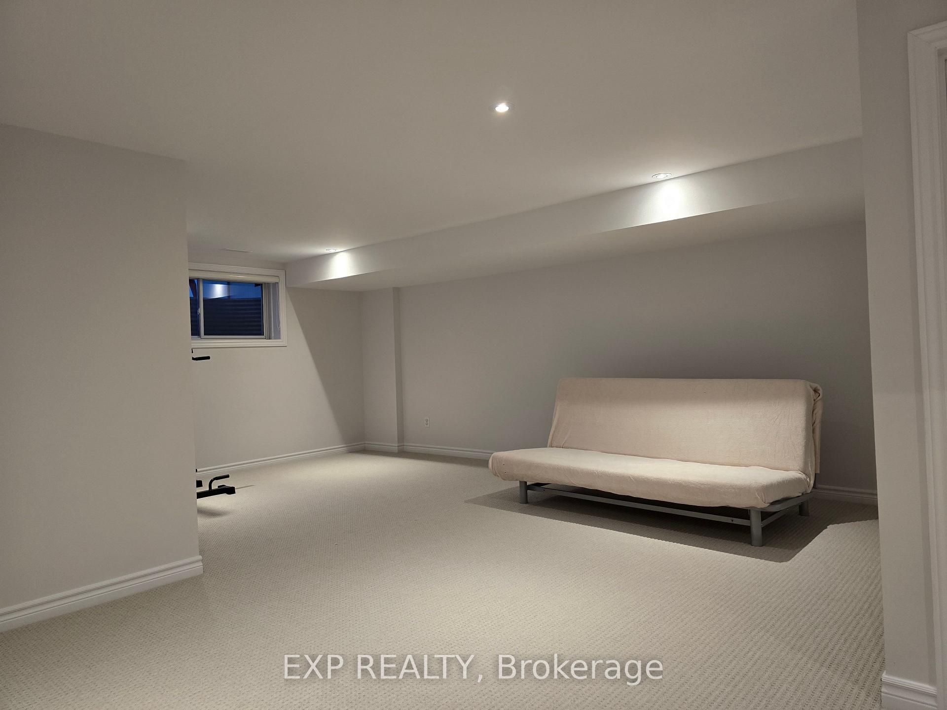 Photo 18 of 528 Triangle Street, Ottawa, Kanata - Emerald Meadows/Trailwest — HOMEH