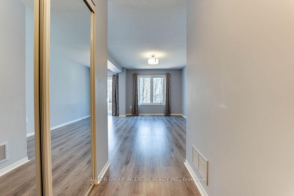 Photo 3 of 144 Southwinds Crescent, Midland — HOMEH