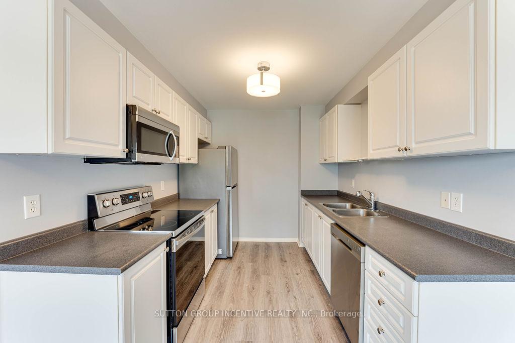 Photo 8 of 144 Southwinds Crescent, Midland — HOMEH