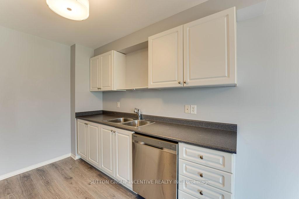 Photo 9 of 144 Southwinds Crescent, Midland — HOMEH