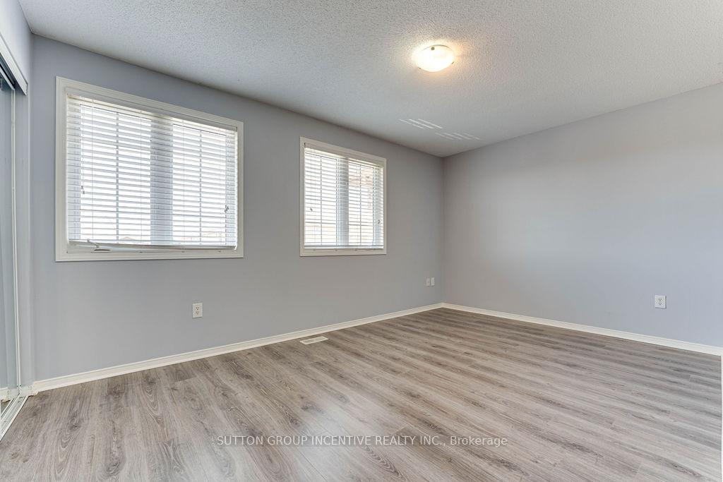 Photo 17 of 144 Southwinds Crescent, Midland — HOMEH