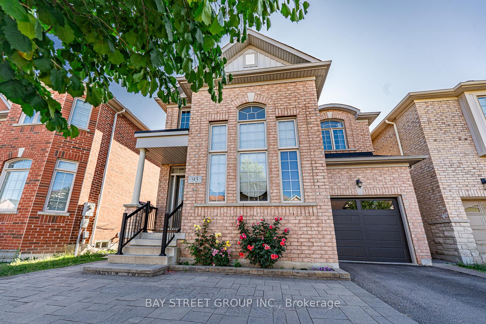 Photo 3 of 93 Evershot Crescent, Markham, Wismer — HOMEH