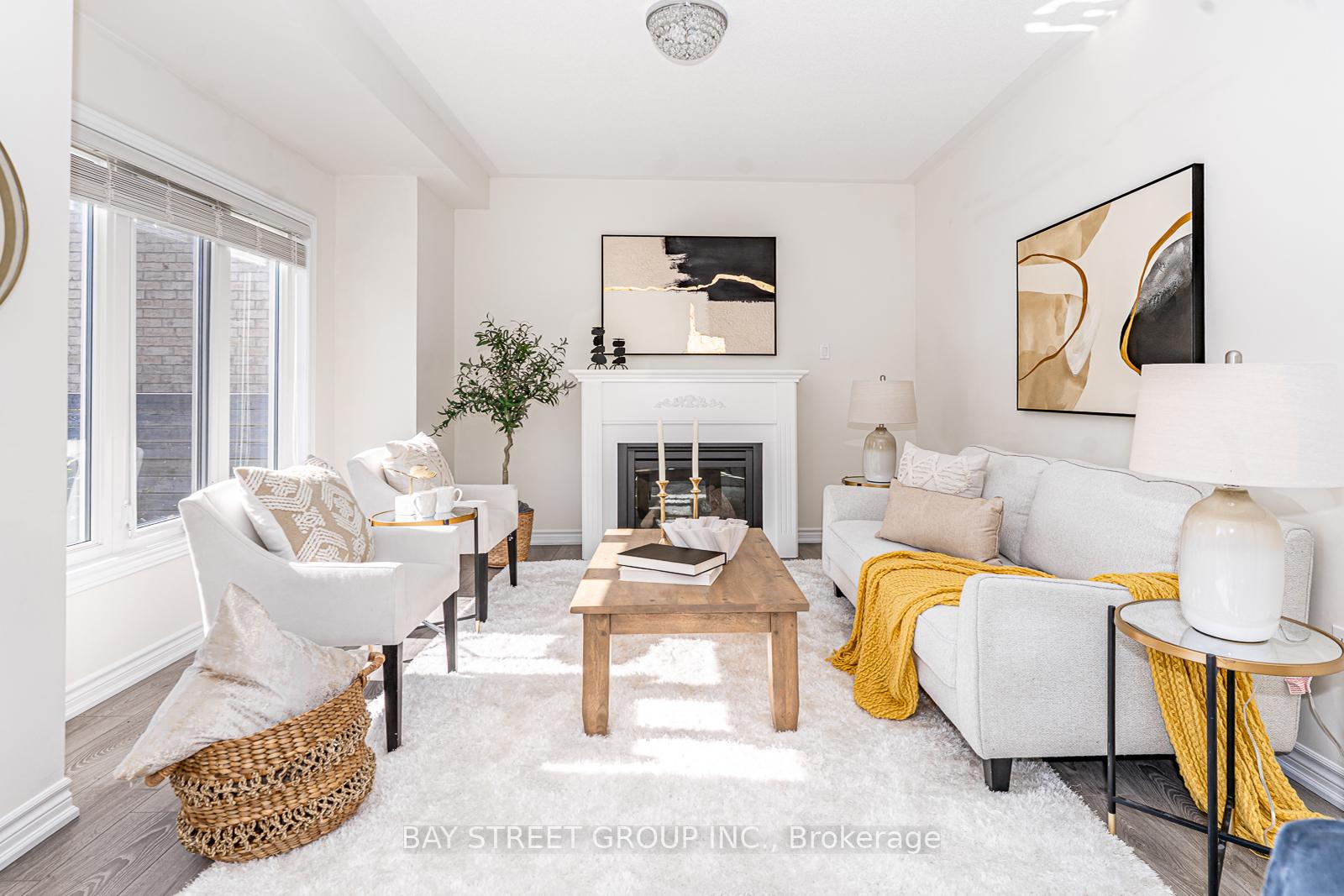 Photo 10 of 93 Evershot Crescent, Markham, Wismer — HOMEH