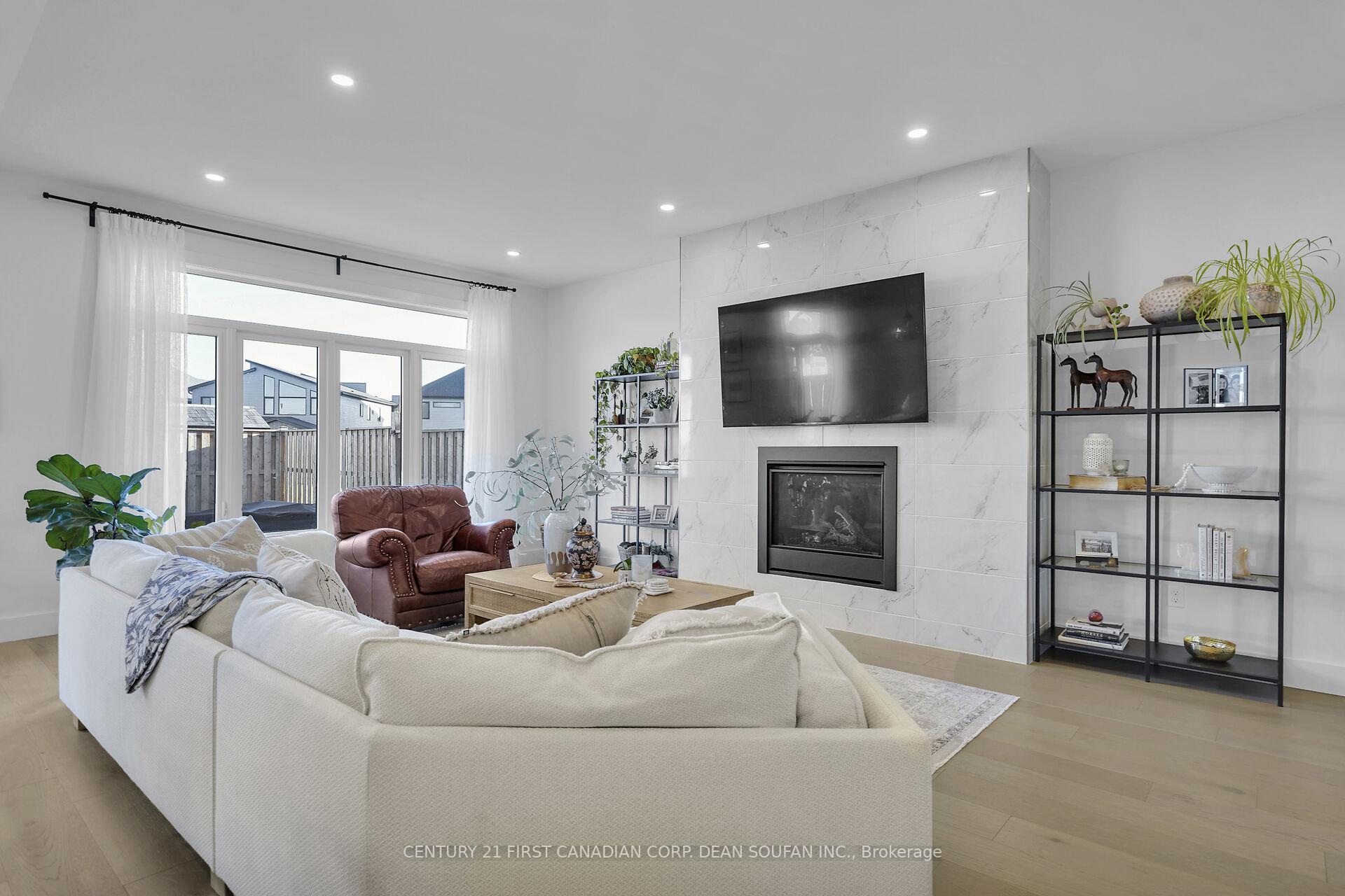 Photo 9 of 224 Winlow Way, Middlesex Centre, Kilworth — HOMEH