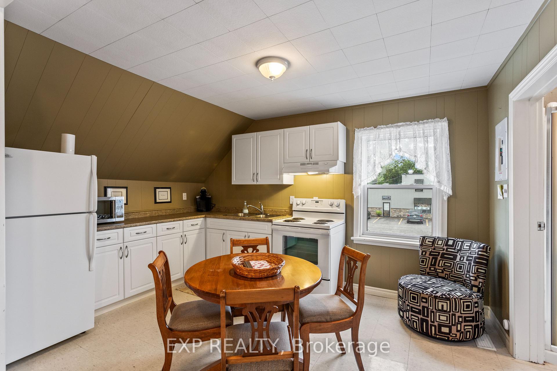 Photo 4 of Unit A, 11538 Longwoods Road, Middlesex Centre, Delaware Town — HOMEH