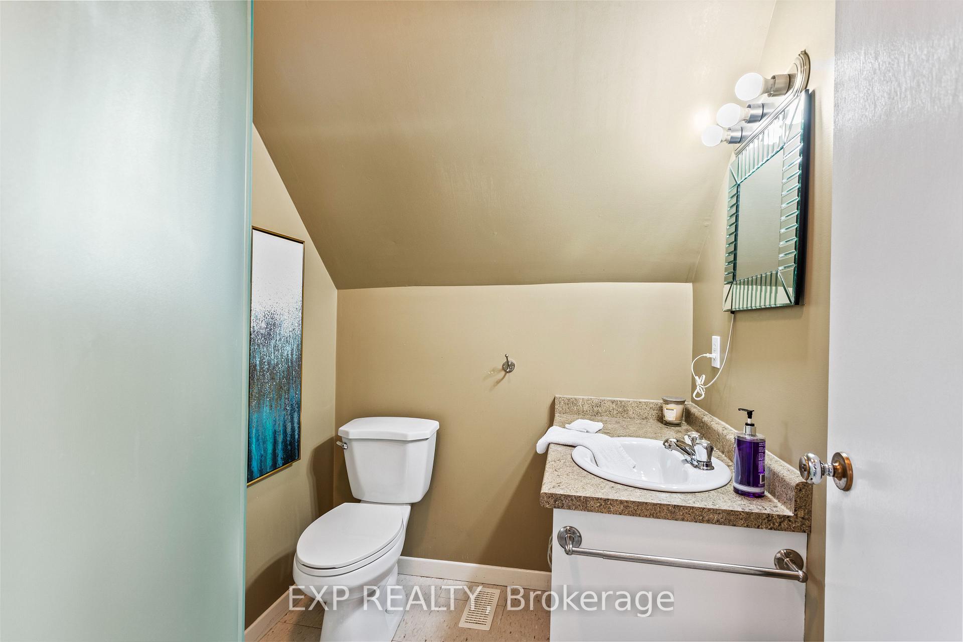 Photo 11 of Unit A, 11538 Longwoods Road, Middlesex Centre, Delaware Town — HOMEH