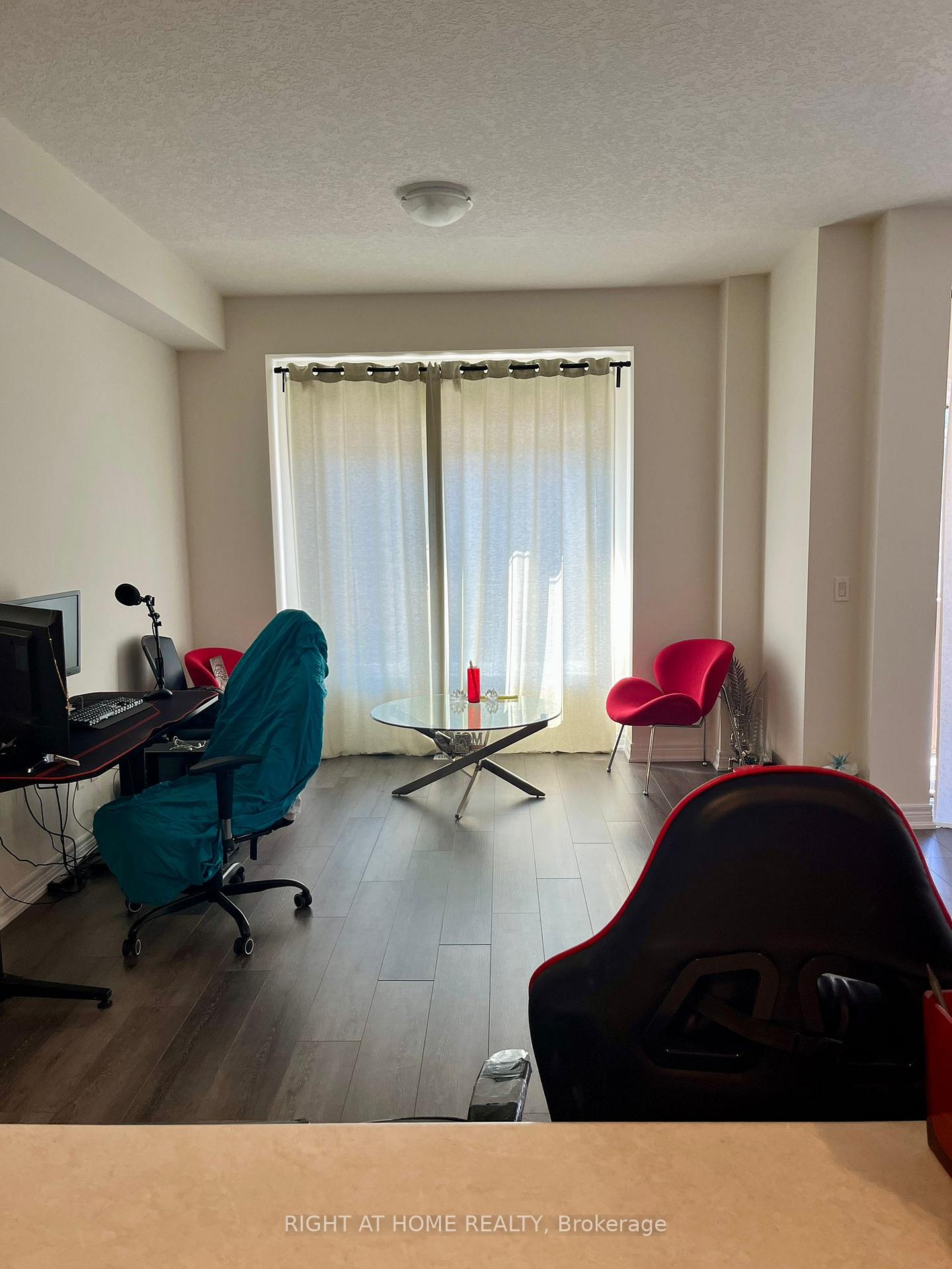 Photo 7 of Unit 43, 27 Rachel Drive, Hamilton, Winona Park — HOMEH