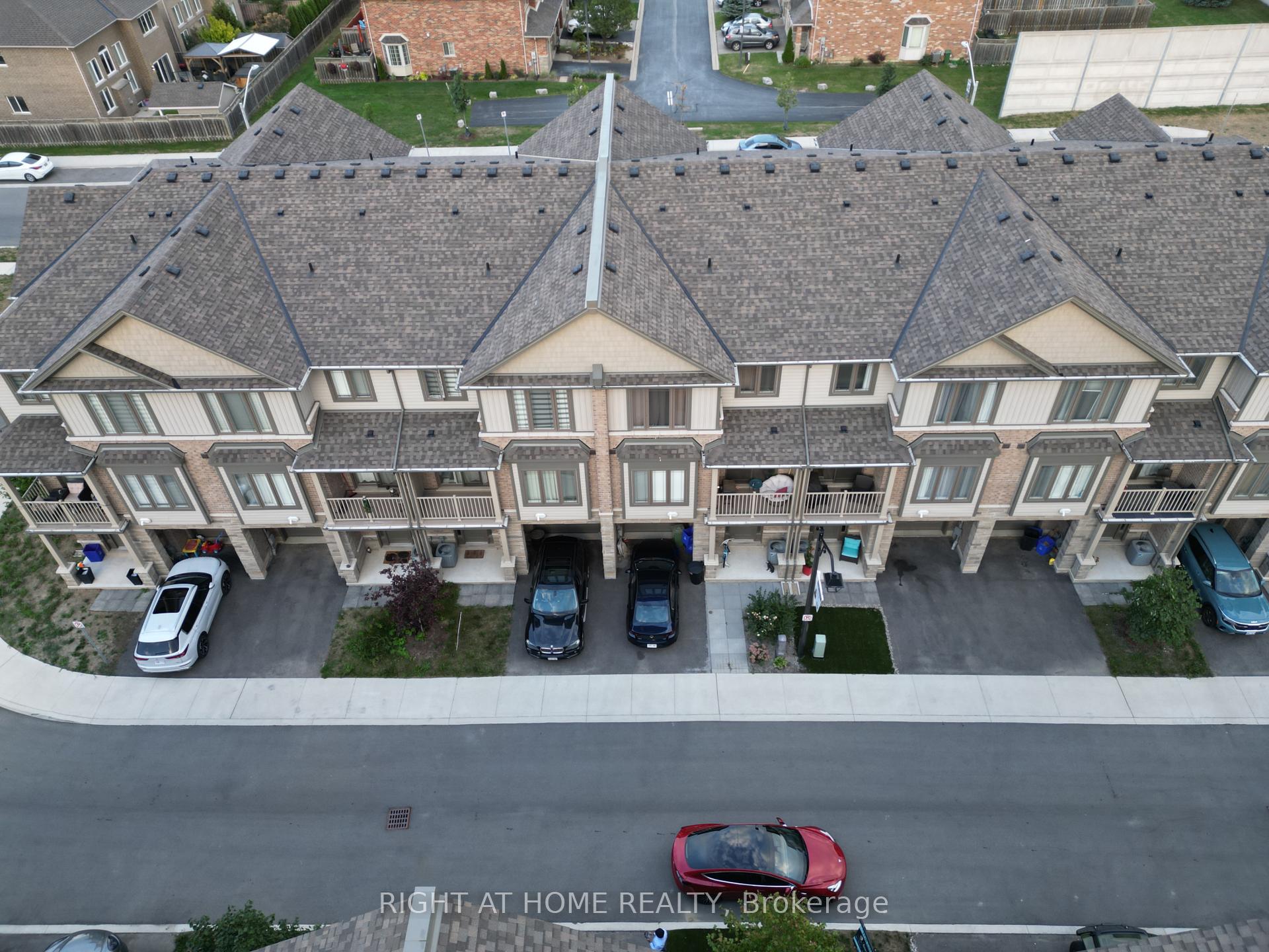 Photo 17 of Unit 43, 27 Rachel Drive, Hamilton, Winona Park — HOMEH