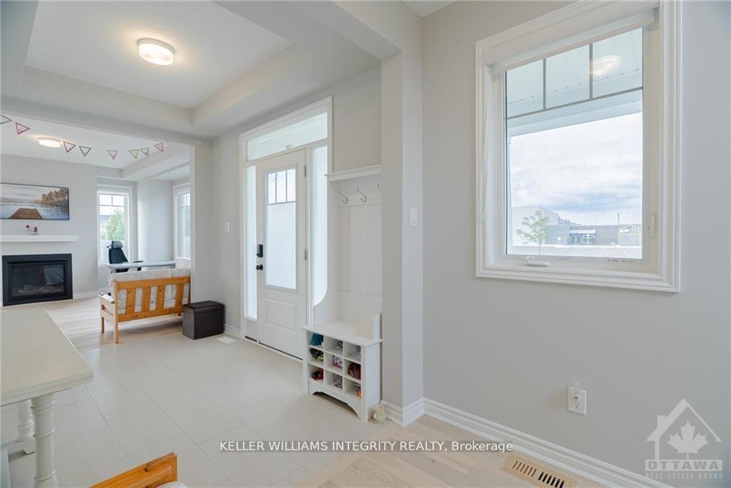 Photo 5 of 701 Brittanic Road, Ottawa, Kanata - Emerald Meadows/Trailwest — HOMEH