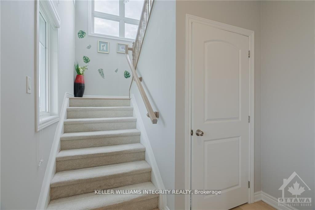 Photo 15 of 701 Brittanic Road, Ottawa, Kanata - Emerald Meadows/Trailwest — HOMEH