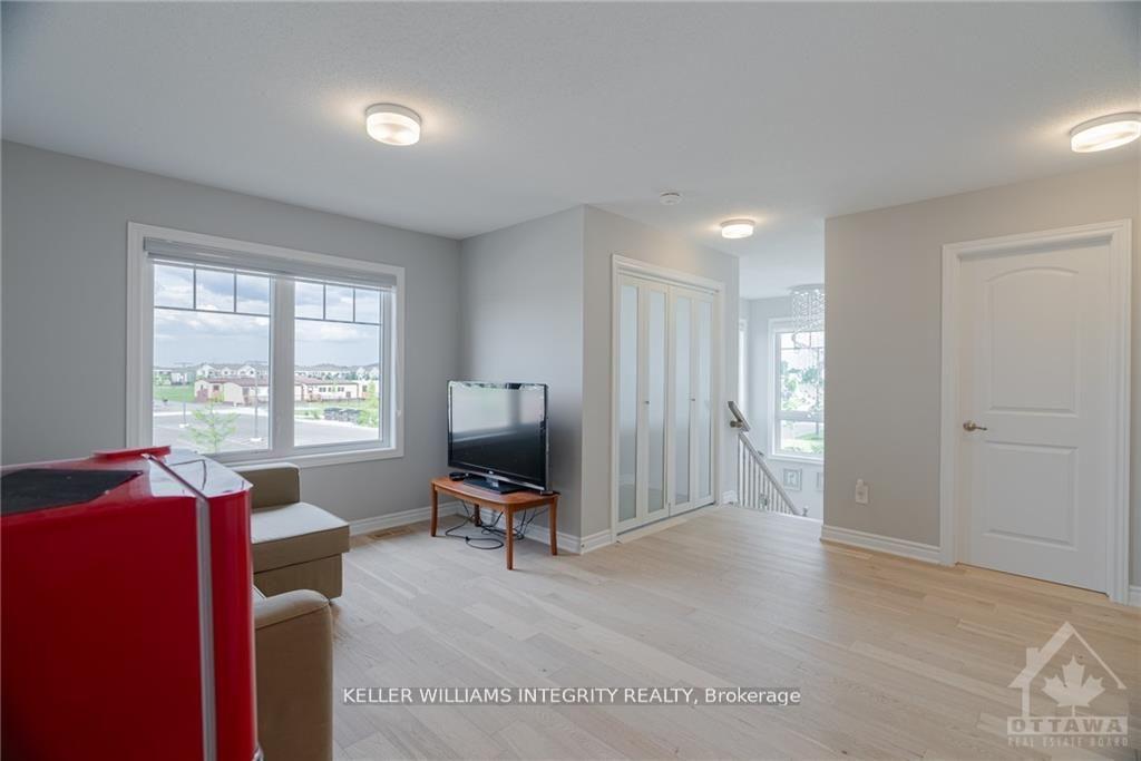 Photo 17 of 701 Brittanic Road, Ottawa, Kanata - Emerald Meadows/Trailwest — HOMEH