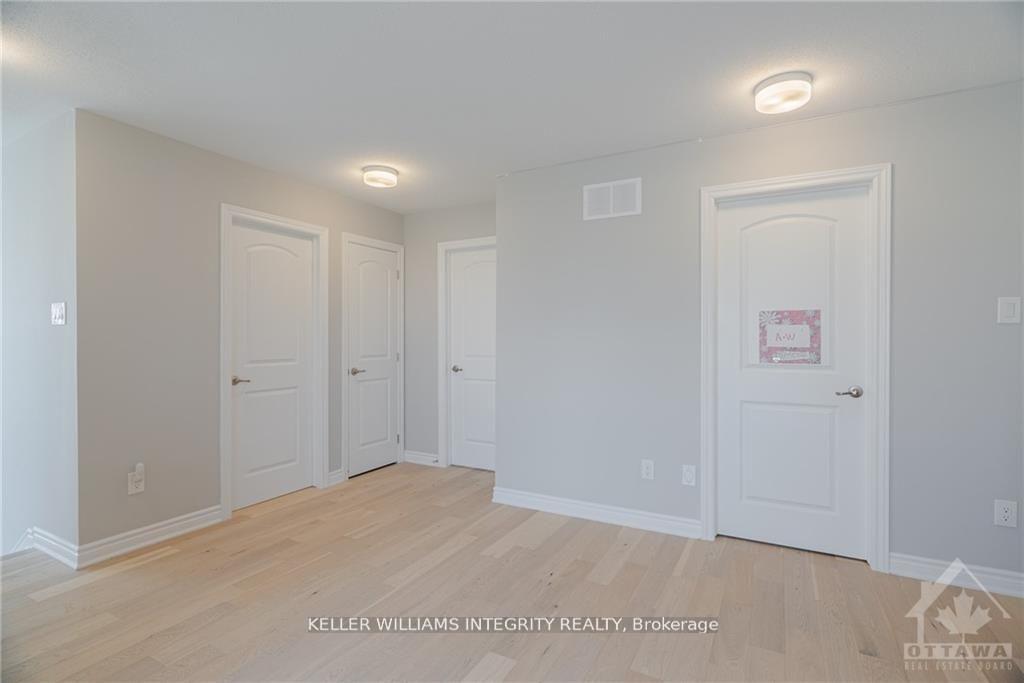 Photo 19 of 701 Brittanic Road, Ottawa, Kanata - Emerald Meadows/Trailwest — HOMEH