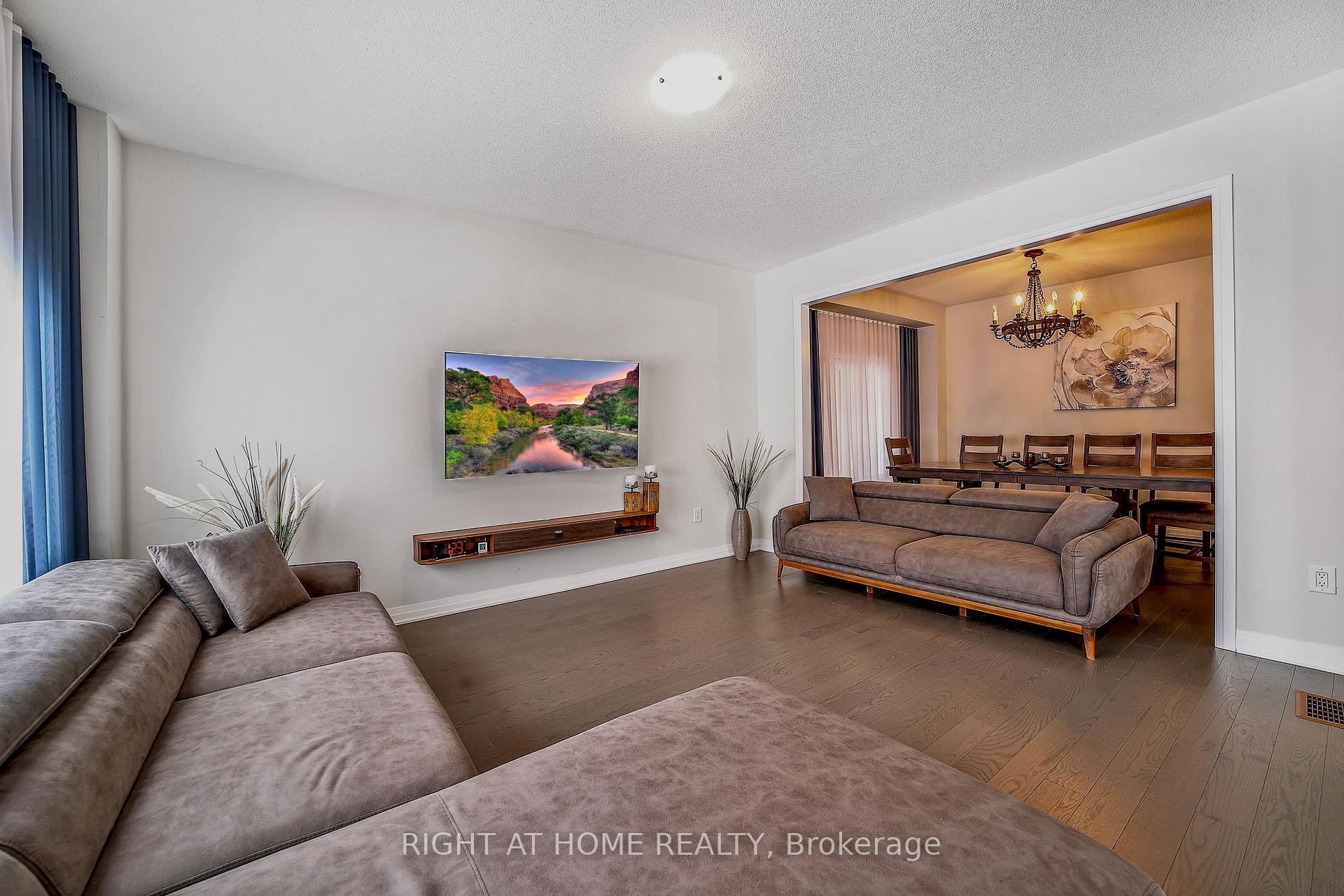 Photo 4 of 1292 Broderick Street, Innisfil, Alcona — HOMEH