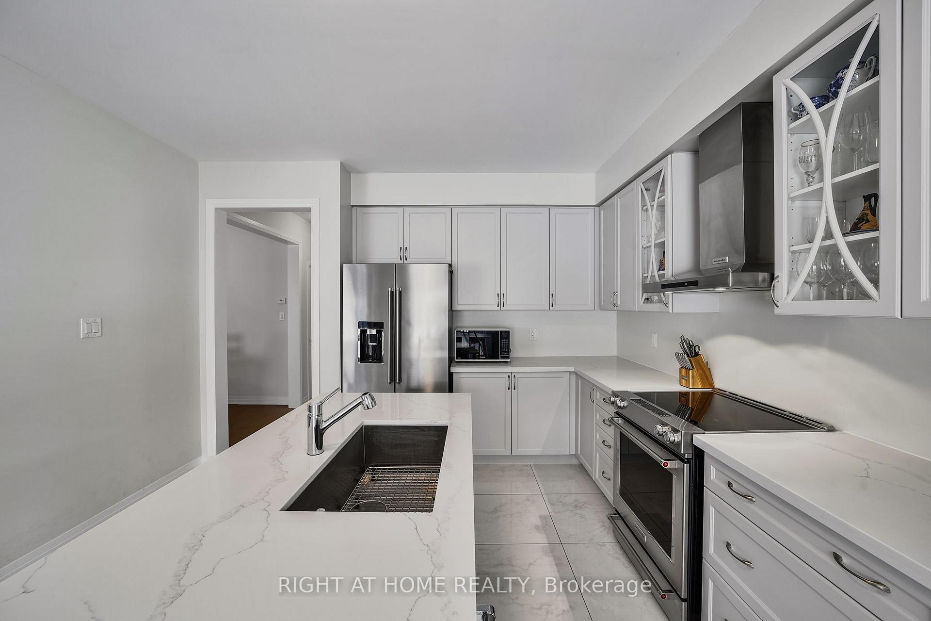 Photo 12 of 1292 Broderick Street, Innisfil, Alcona — HOMEH