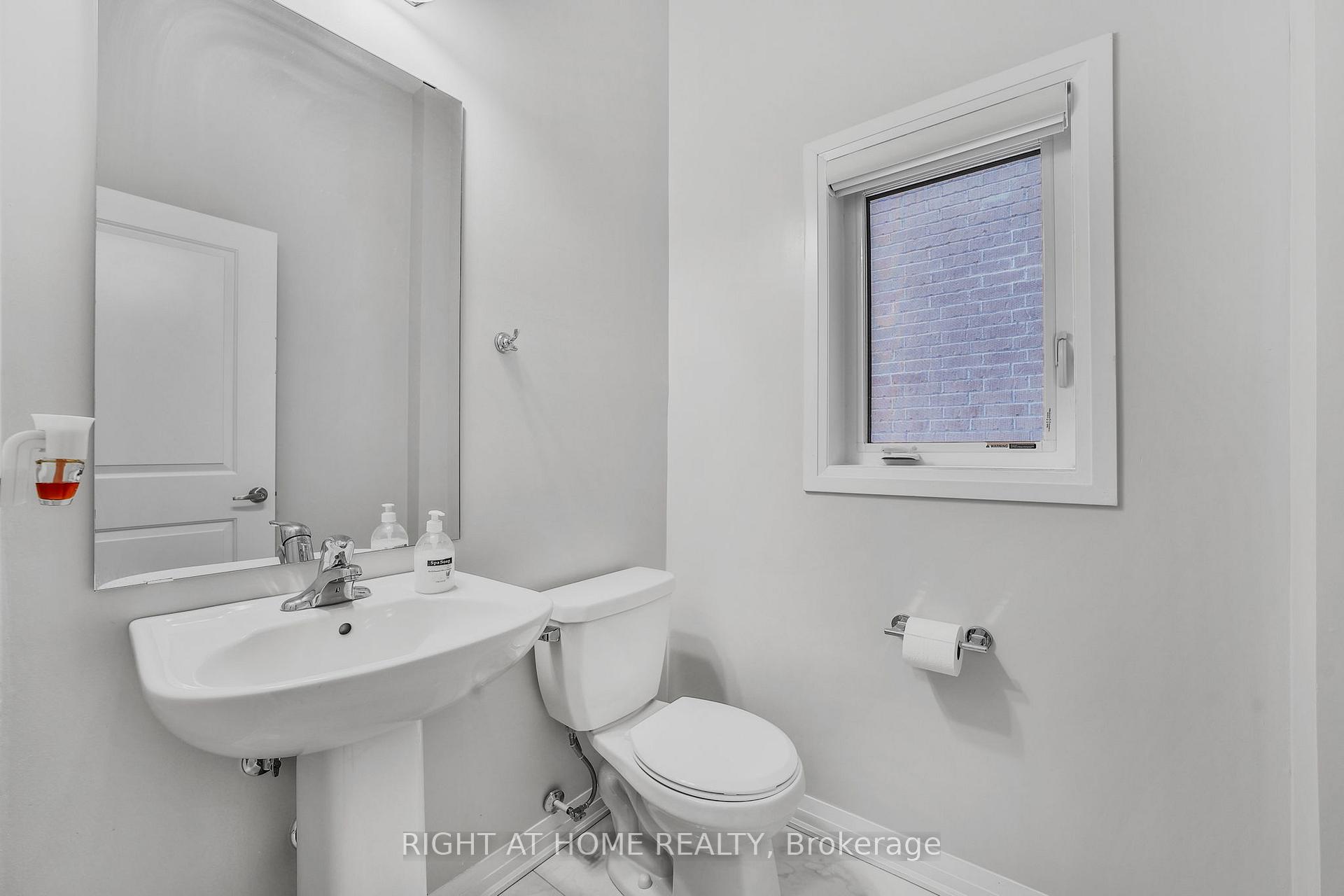 Photo 18 of 1292 Broderick Street, Innisfil, Alcona — HOMEH